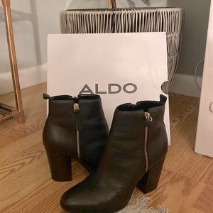 ALDO BLACK BOOTS (NOEMIEFLEX) ships FREE